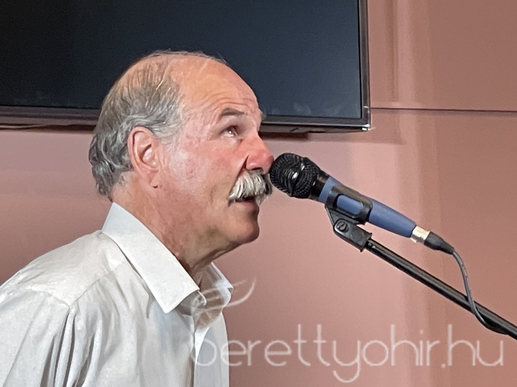 Berecz András est a Zsinagóga Kultúrtérben15